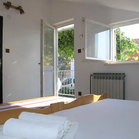 Apartments Rubinic Jelsa  Room photo