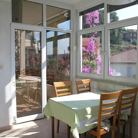Apartments Rubinic Jelsa  Room photo