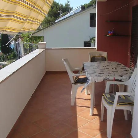 Apartments Rubinic Jelsa  Room photo