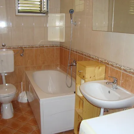 Apartments Rubinic Jelsa  Room photo