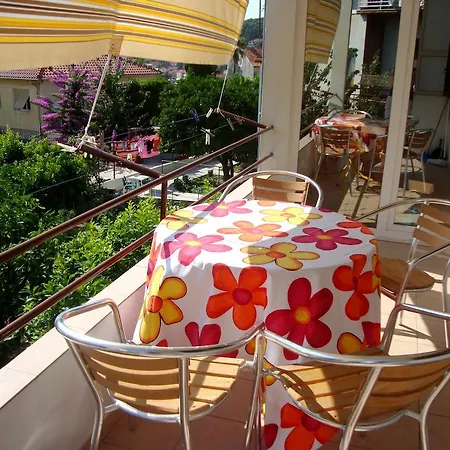 Apartments Rubinic Jelsa  Room photo